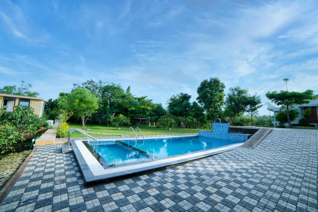 Grape County Eco Resort & Spa, Насик Экстерьер фото
