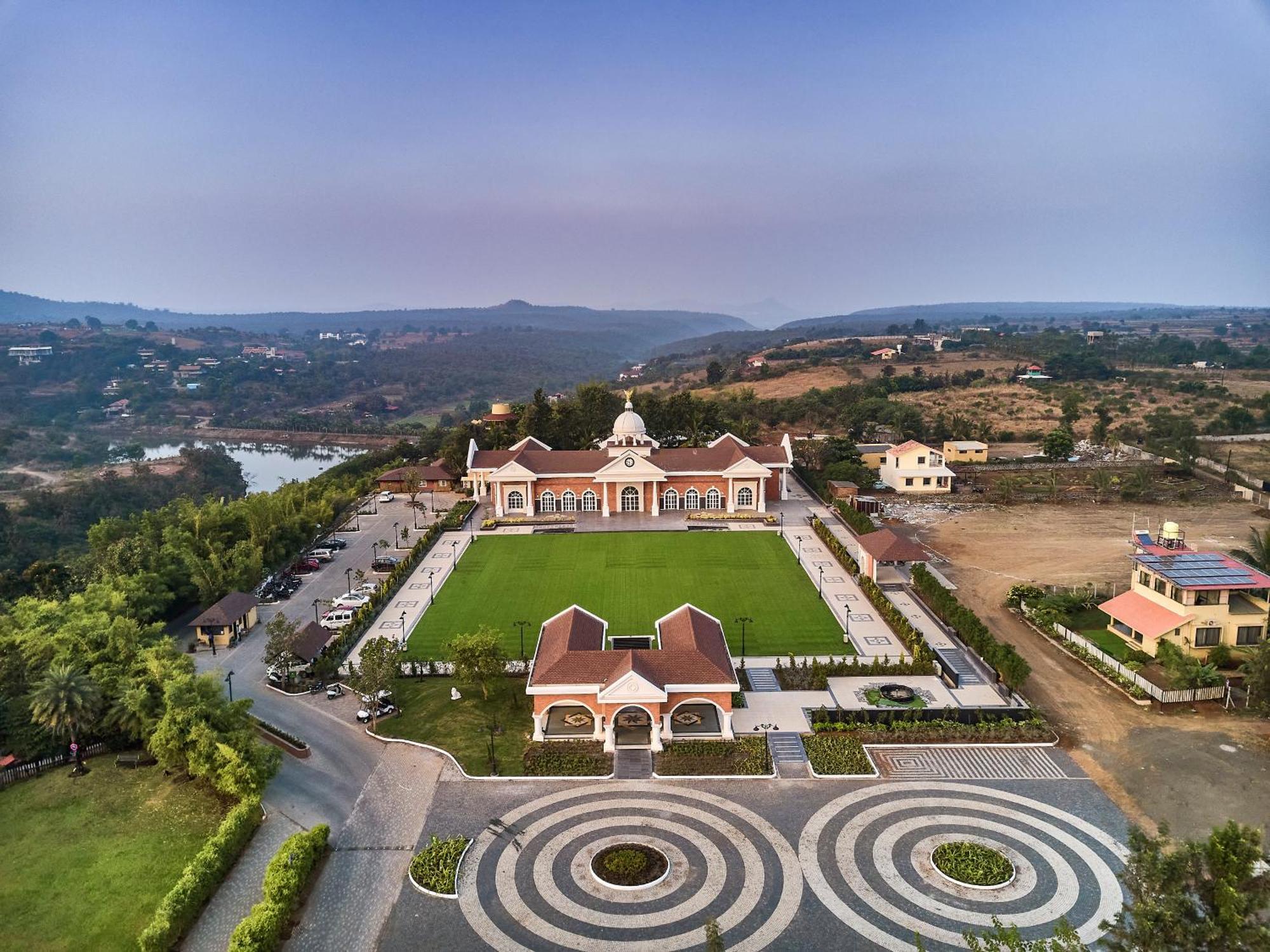 Grape County Eco Resort & Spa, Насик Экстерьер фото